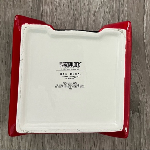 Rae Dunn Snoopy Red Ceramic cookie jar dog house - Picture 5 of 6